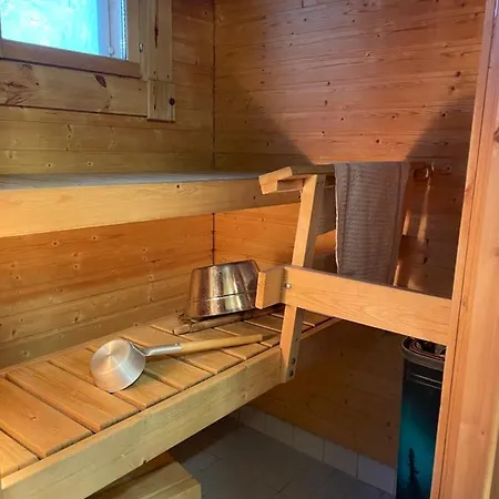 Yllaestoelli 2 D, Aekaeslompolo Apartman Kolari