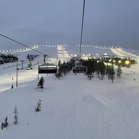 Yllaestoelli 2 D, Aekaeslompolo Apartmán *