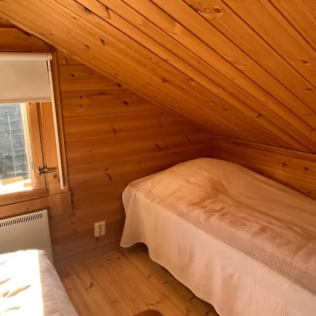 Yllaestoelli 2 D, Aekaeslompolo Apartman Kolari