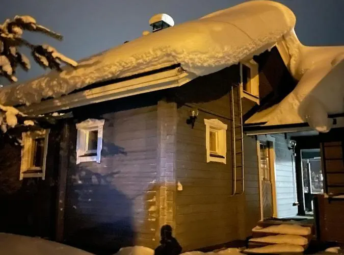 아파트 Yllaestoelli 2 D, Aekaeslompolo 콜라리