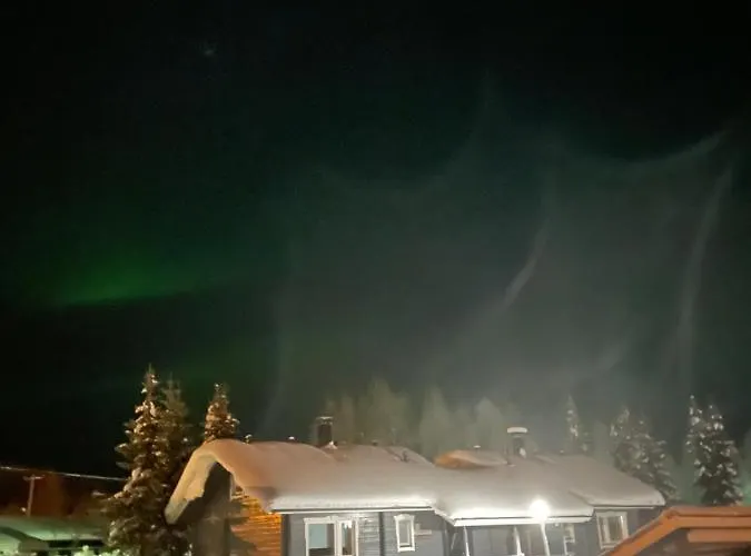 Yllaestoelli 2 D, Aekaeslompolo 아파트 *