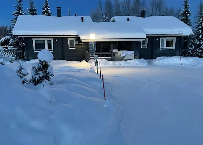 Yllaestoelli 2 D, Aekaeslompolo 아파트