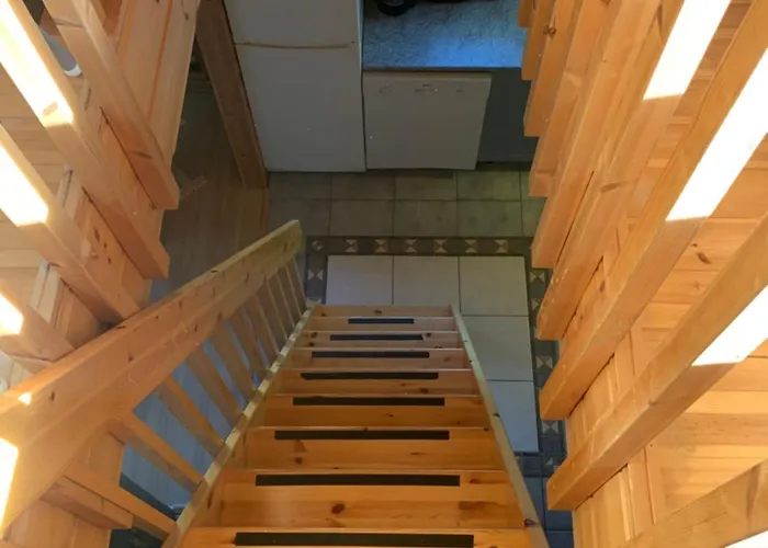 Yllaestoelli 2 D, Aekaeslompolo 아파트 *