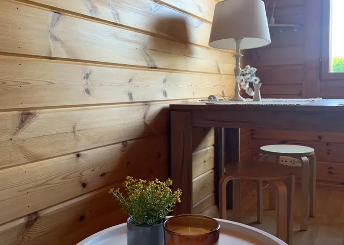 Yllaestoelli 2 D, Aekaeslompolo 콜라리